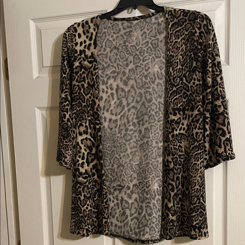 Chic Leopard Print Women's Cardigan